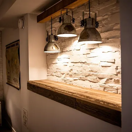 Appartement Unterschlupf Mit Garten & Whirlpool *