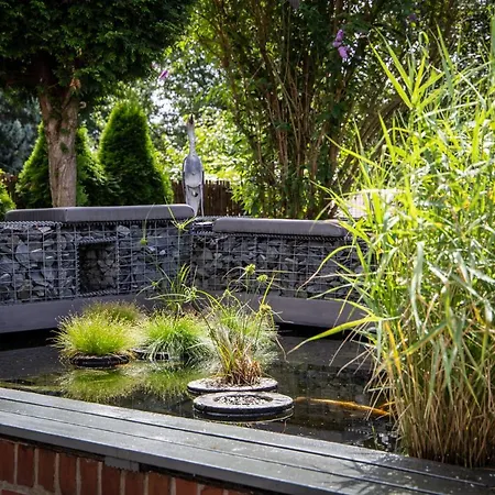 Unterschlupf Mit Garten & Whirlpool * Radeberg